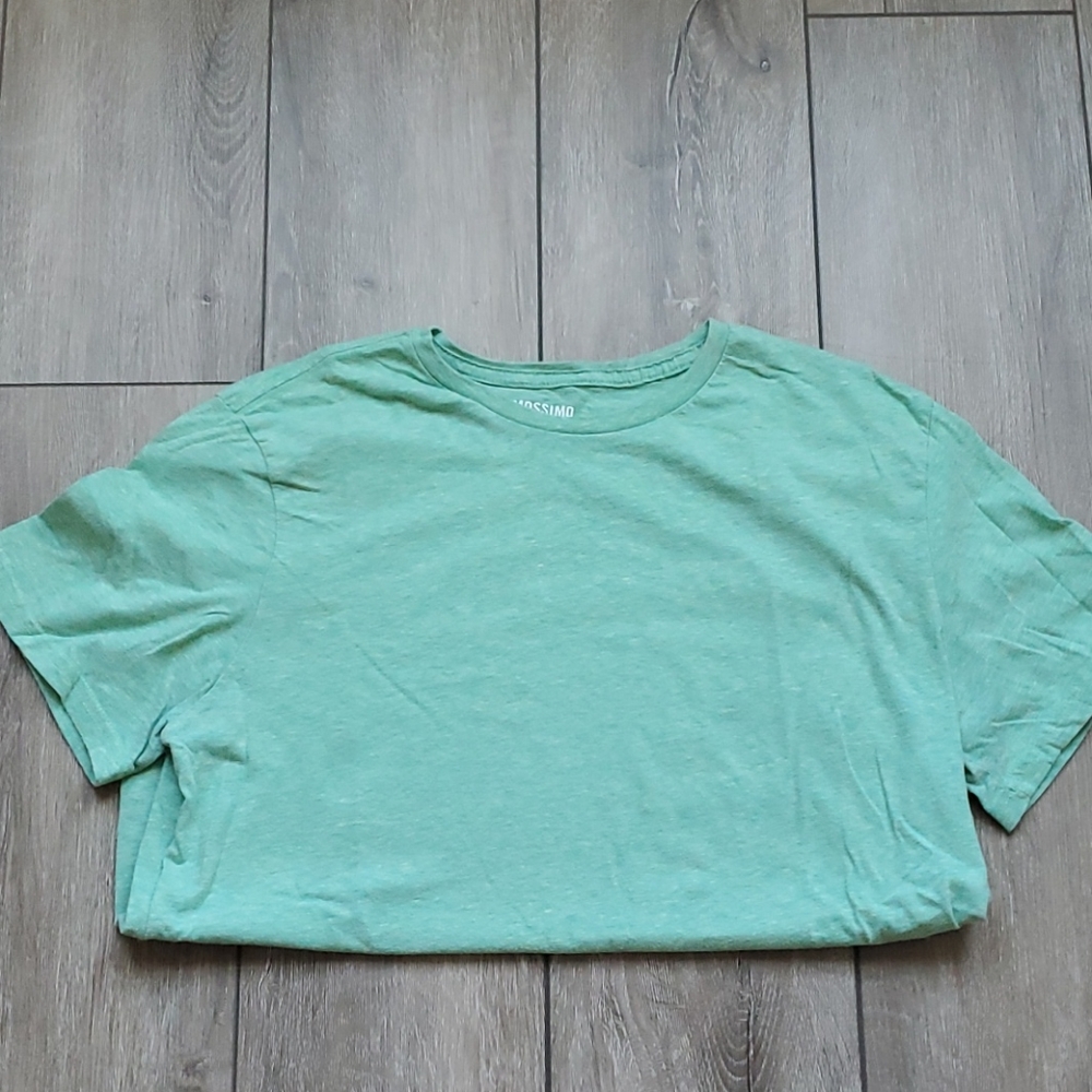 Green Mossimo short sleeve shirt